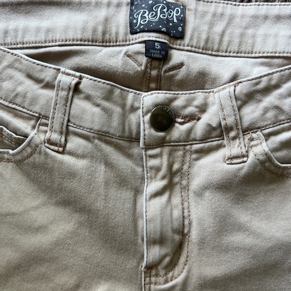 BeBop Women's Tan Junior Skinny Pants Small 5 - Picture 6 of 16